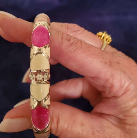 Bracelet - Picture 3 of 4